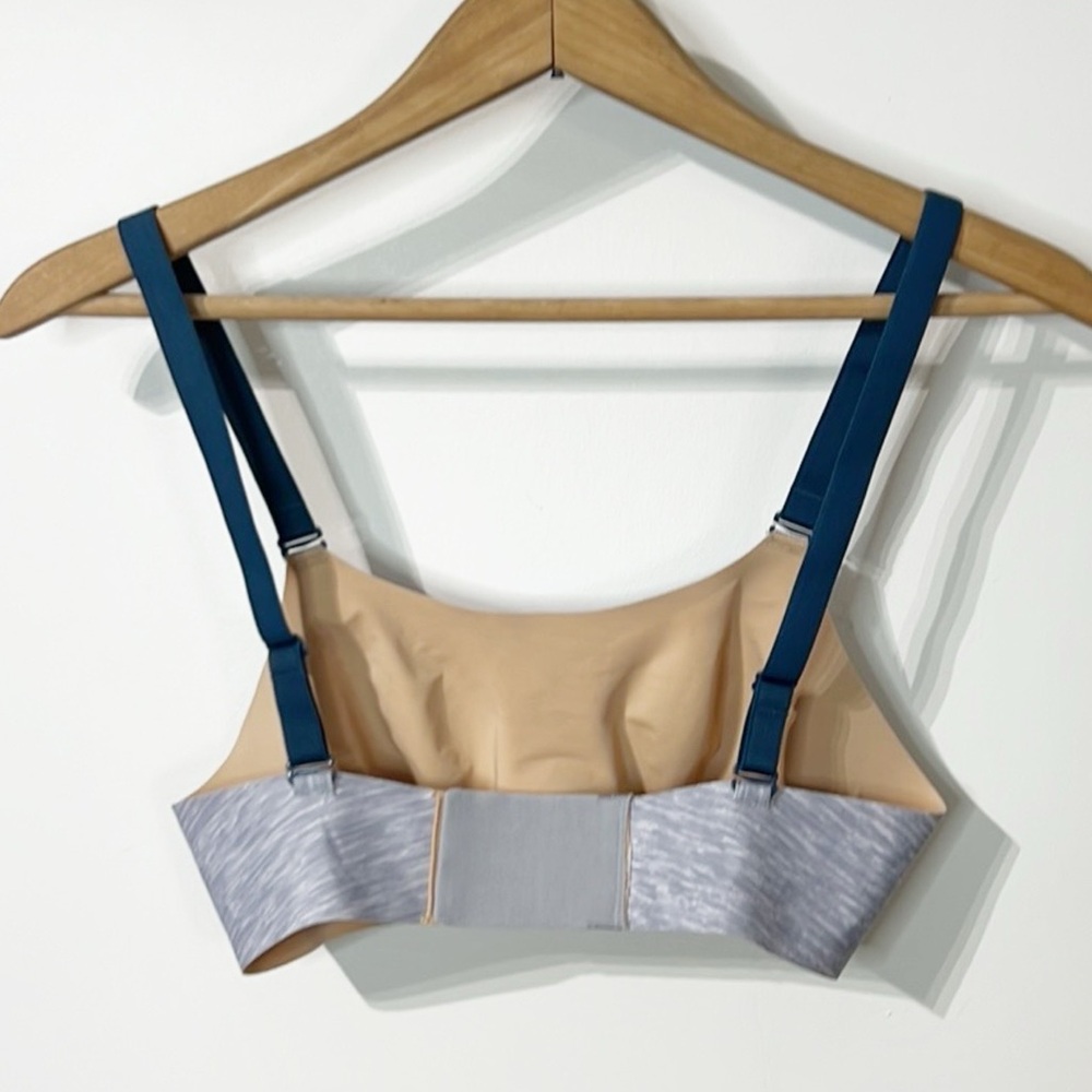 Knix Evolution Bra Reversible - Picture 3 of 7